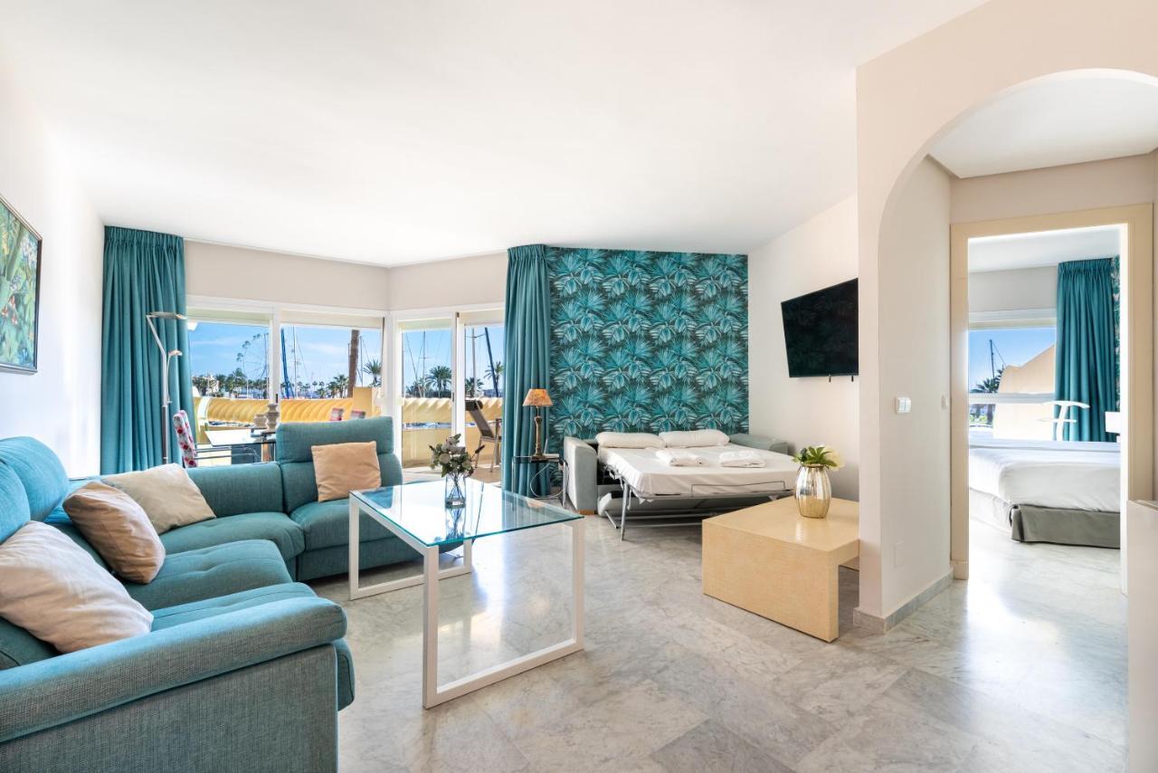 Wintowinrentals Luxury And Sea View Inside Puerto Marina Benalmadena Bagian luar foto