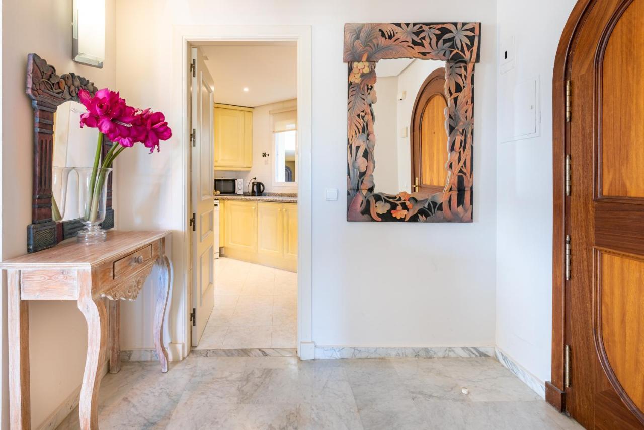 Wintowinrentals Luxury And Sea View Inside Puerto Marina Benalmadena Bagian luar foto