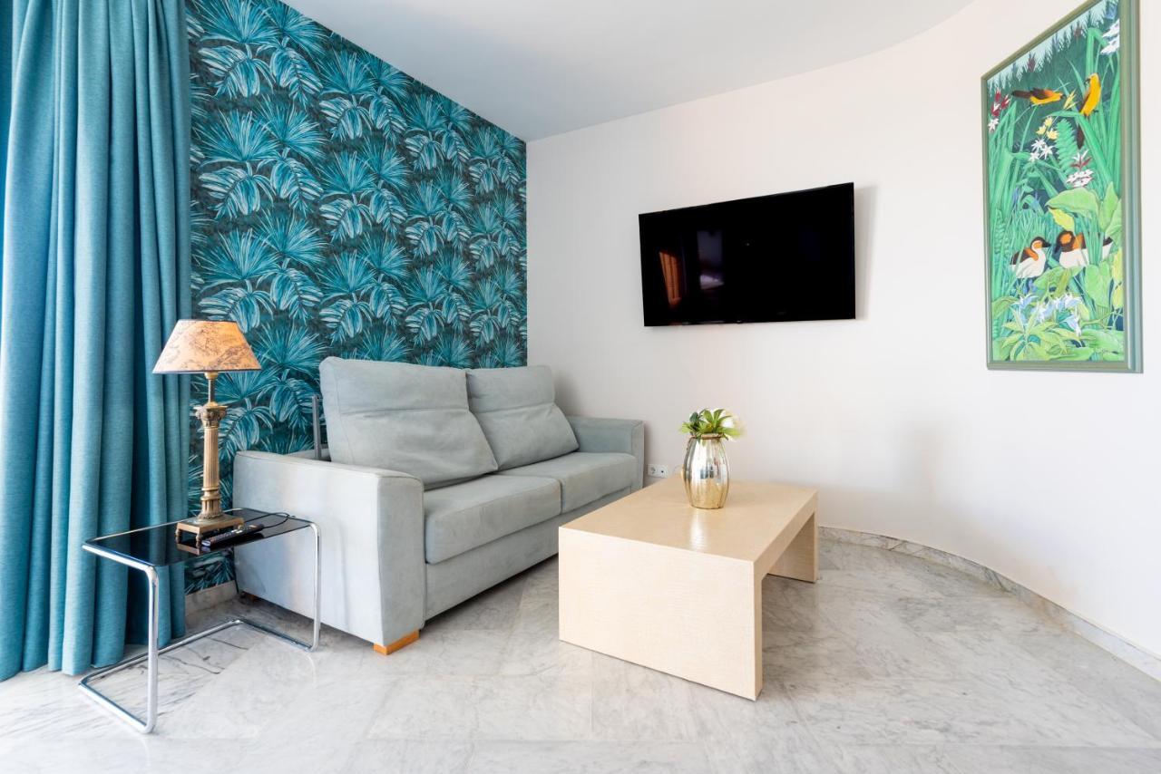 Wintowinrentals Luxury And Sea View Inside Puerto Marina Benalmadena Bagian luar foto
