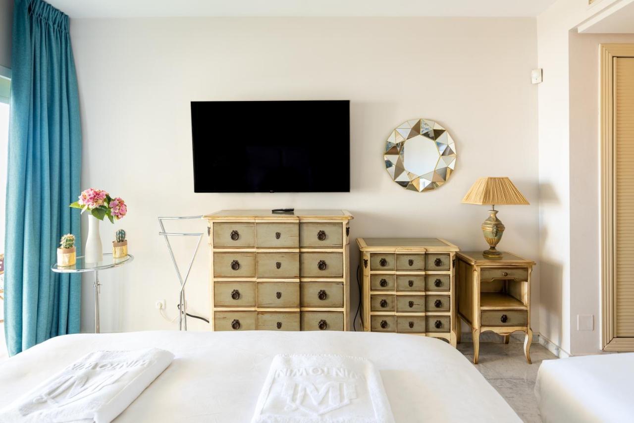 Wintowinrentals Luxury And Sea View Inside Puerto Marina Benalmadena Bagian luar foto