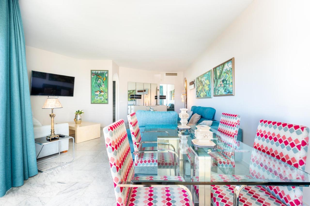 Wintowinrentals Luxury And Sea View Inside Puerto Marina Benalmadena Bagian luar foto