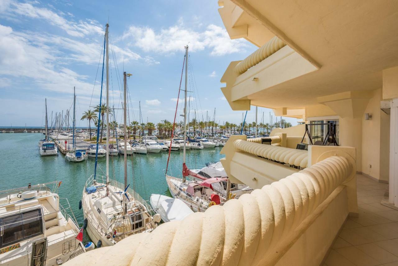 Wintowinrentals Luxury And Sea View Inside Puerto Marina Benalmadena Bagian luar foto