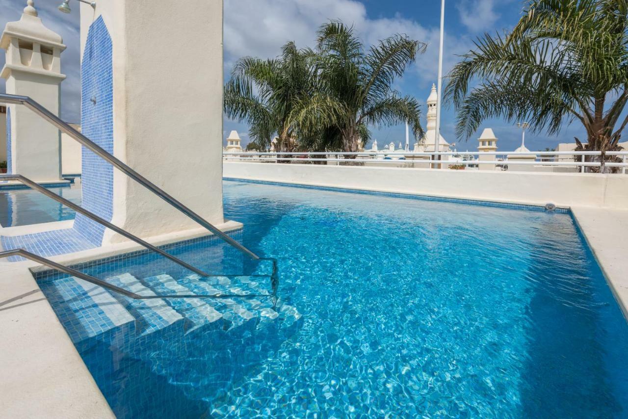 Wintowinrentals Luxury And Sea View Inside Puerto Marina Benalmadena Bagian luar foto